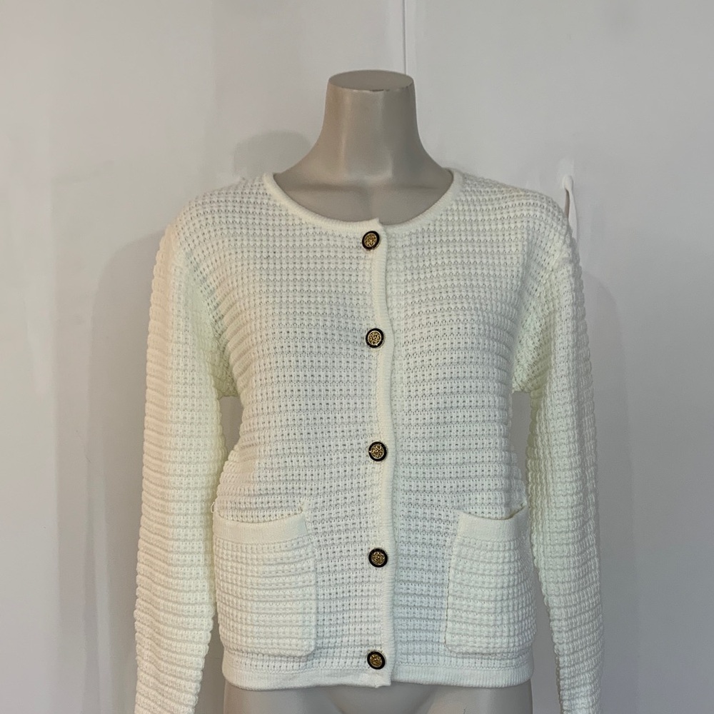 Pretty garden cream button up sweater size medium
